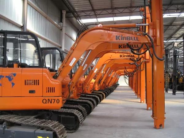 走進勤牛陳列室，砥礪民企強國志