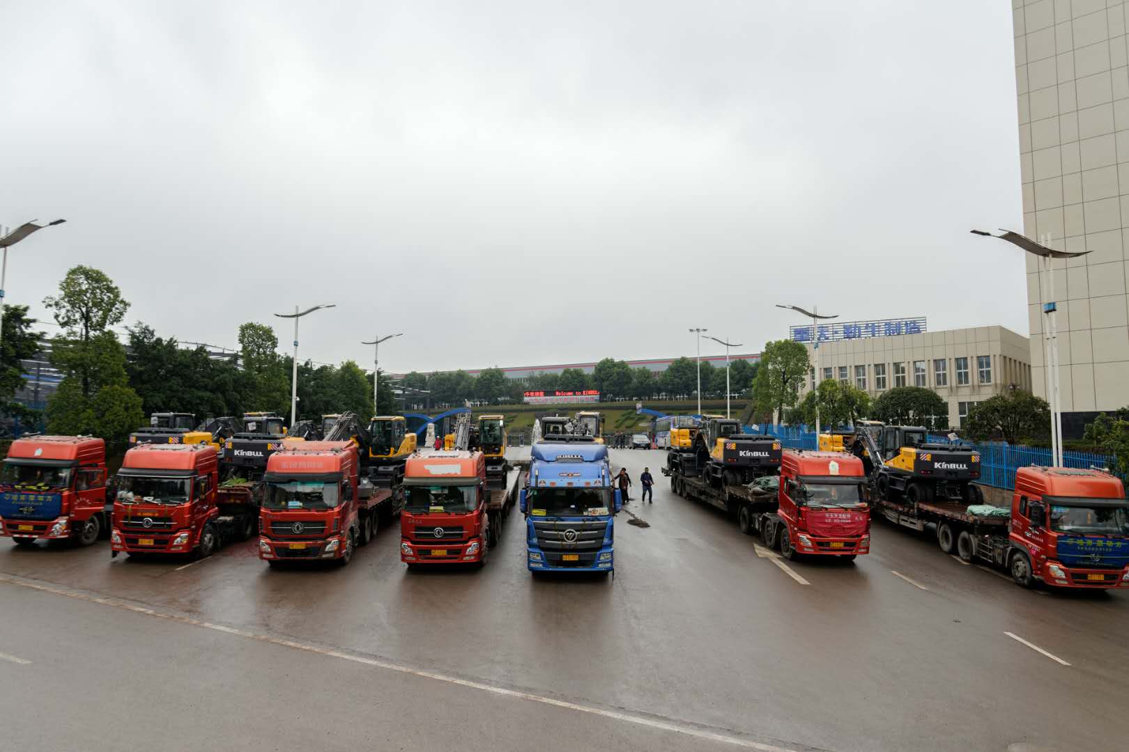 開門紅！2018年首批勤牛機(jī)械出嫁了